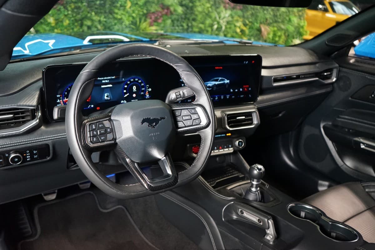 2024 Ford Mustang - 12