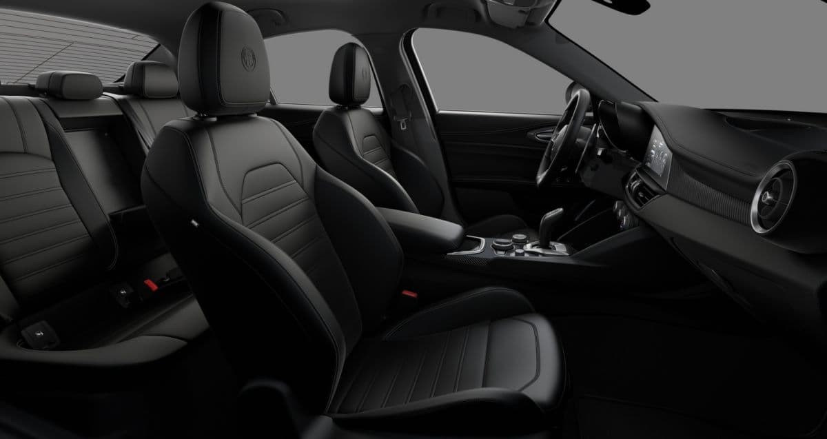 2025 Alfa Romeo Giulia - 6