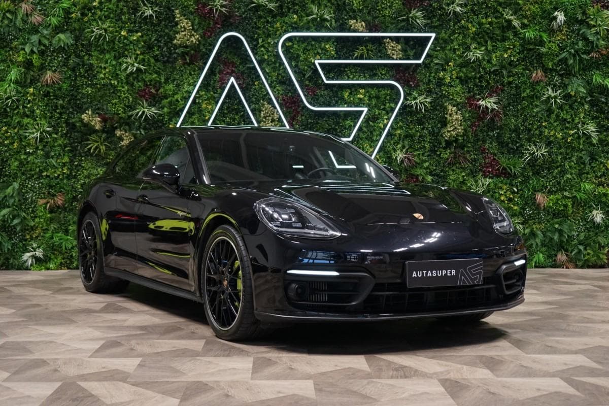 2021 Porsche Panamera - 3