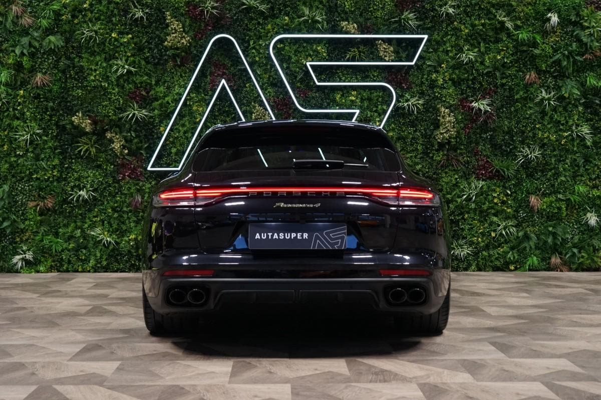 2021 Porsche Panamera - 6