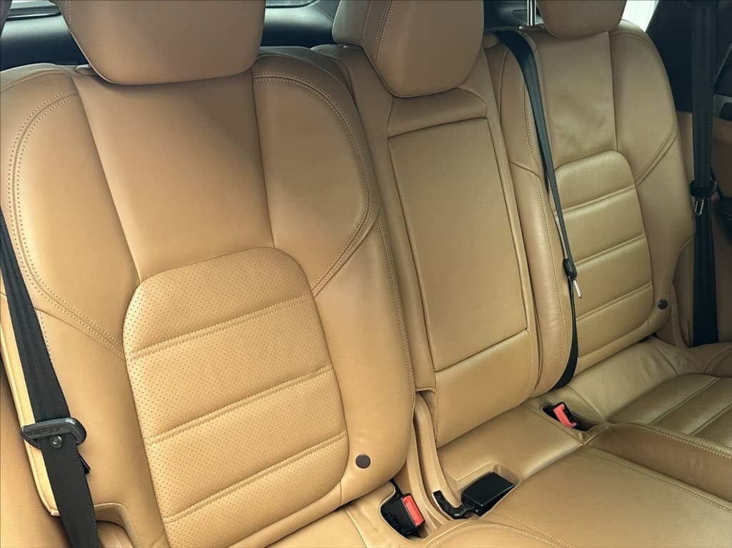 2012 Porsche Cayenne - 19