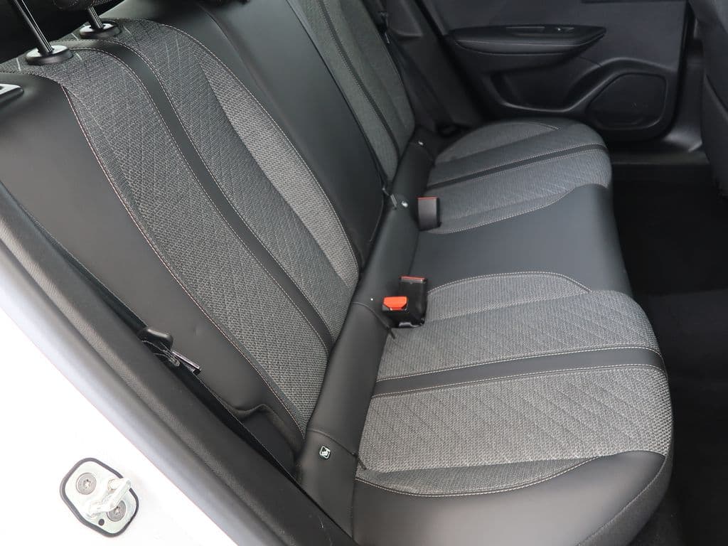 2024 Peugeot 2008 - 13