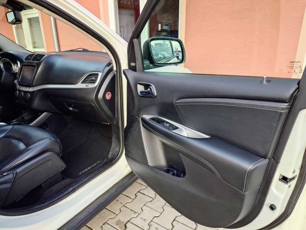 2016 Fiat Freemont - 15