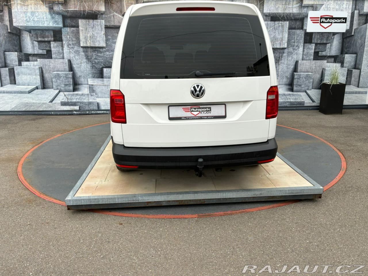 2016 Volkswagen Caddy - 7