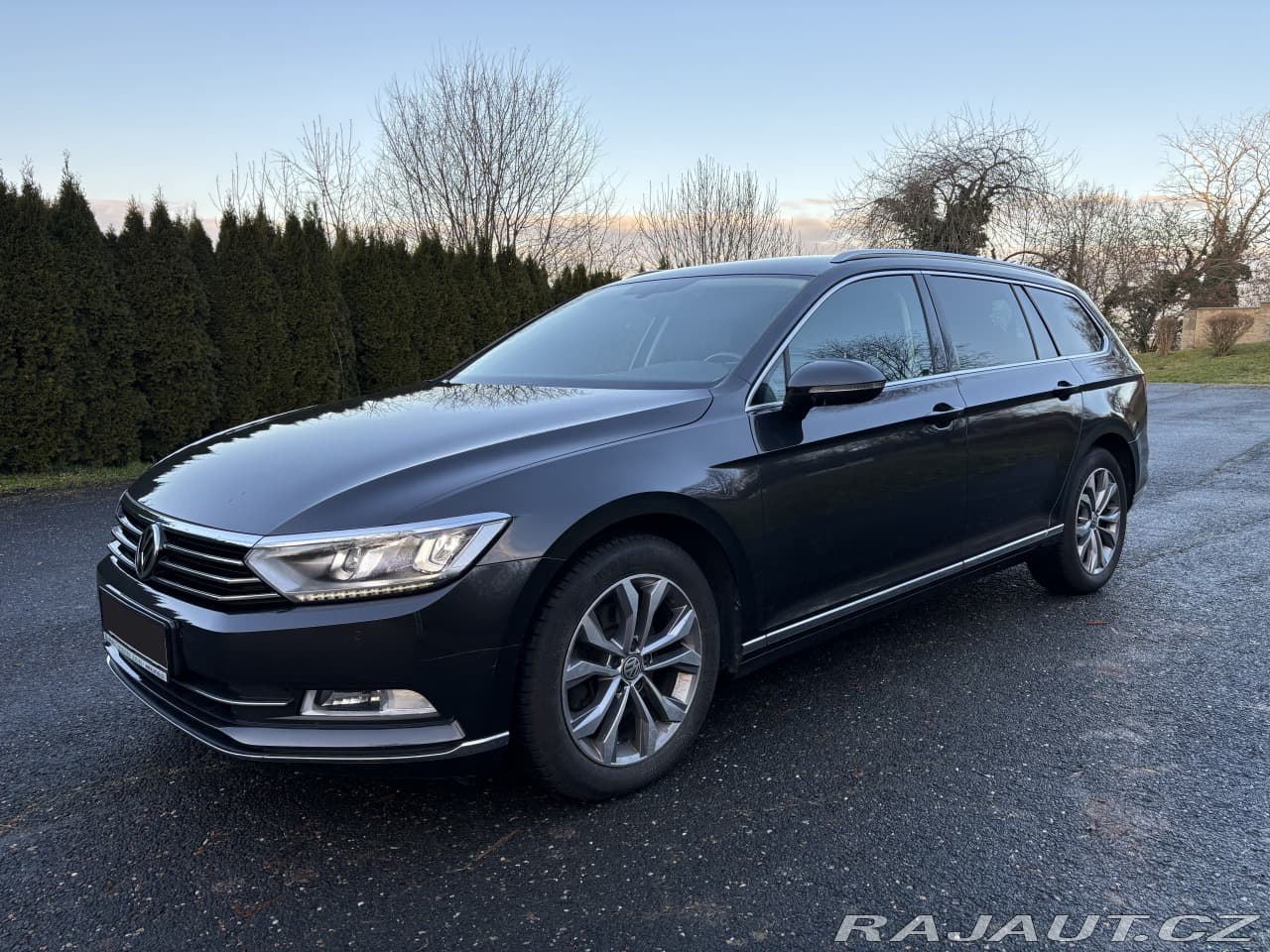 2019 Volkswagen Passat - 4