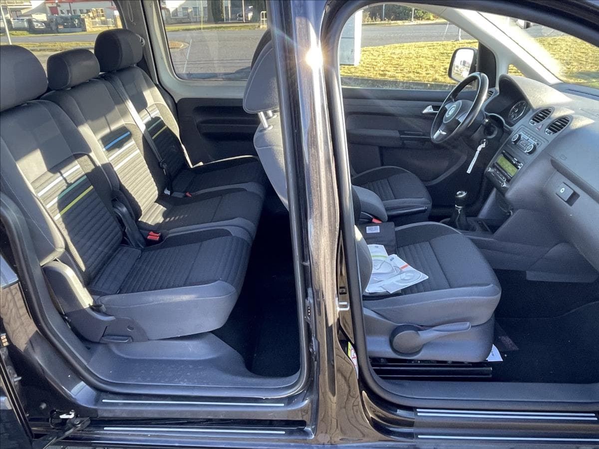 2014 Volkswagen Caddy - 12