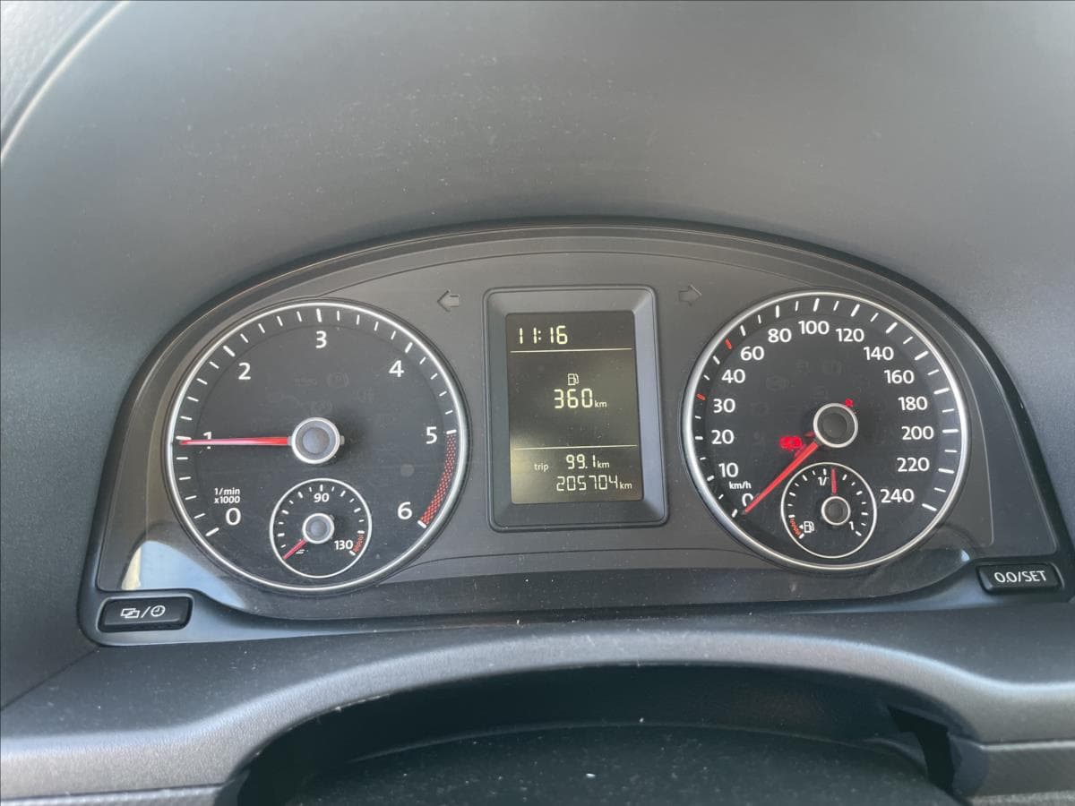 2014 Volkswagen Caddy - 17