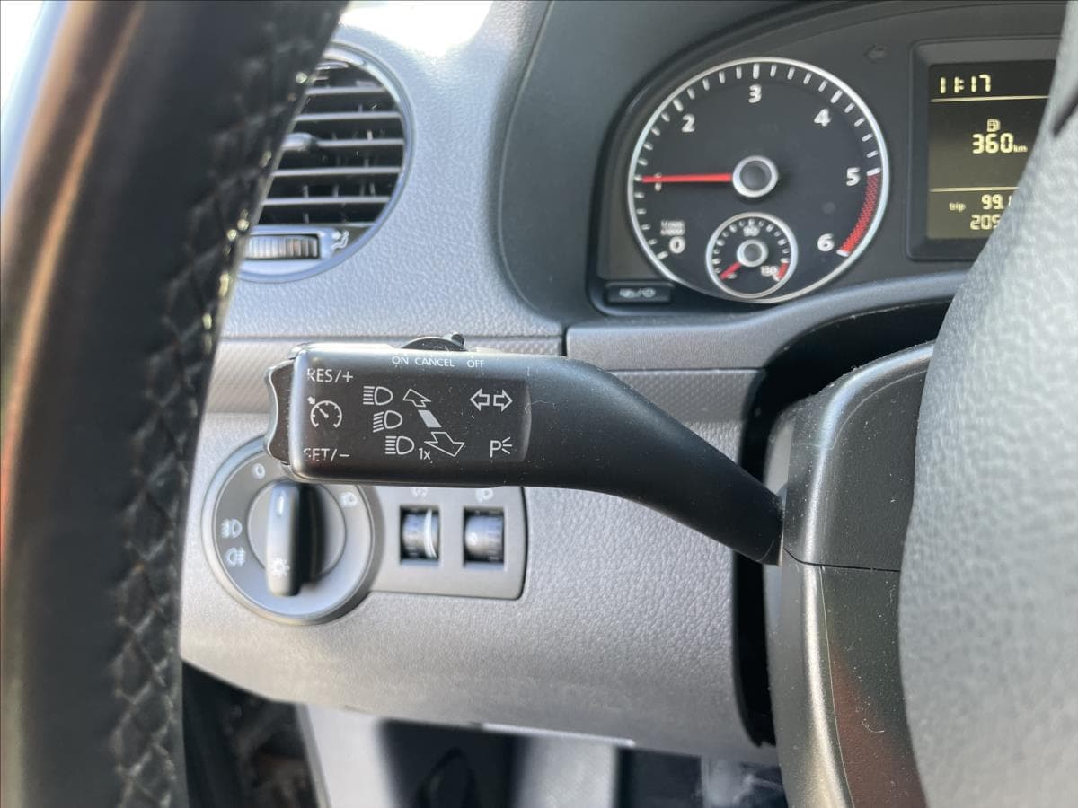 2014 Volkswagen Caddy - 18