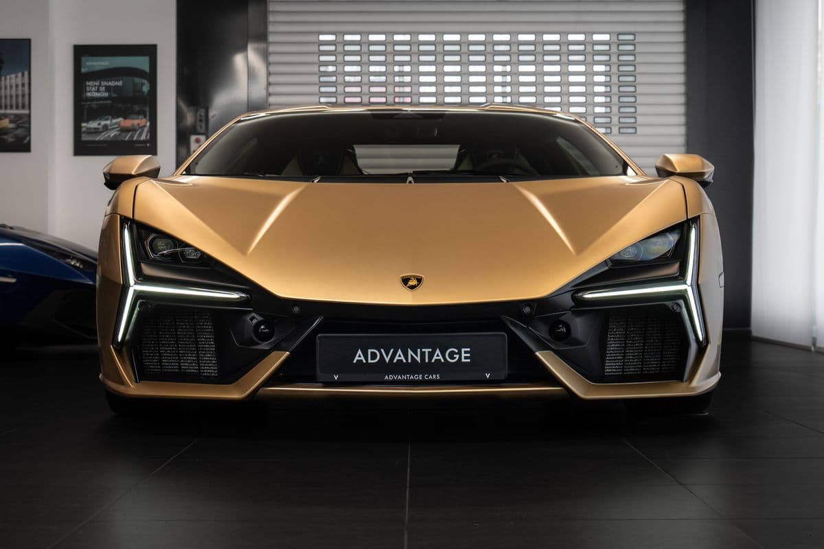 2024 Lamborghini Revuelto - 2