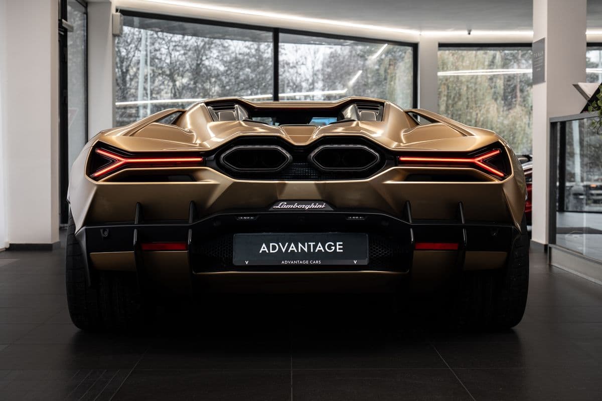 2024 Lamborghini Revuelto - 3