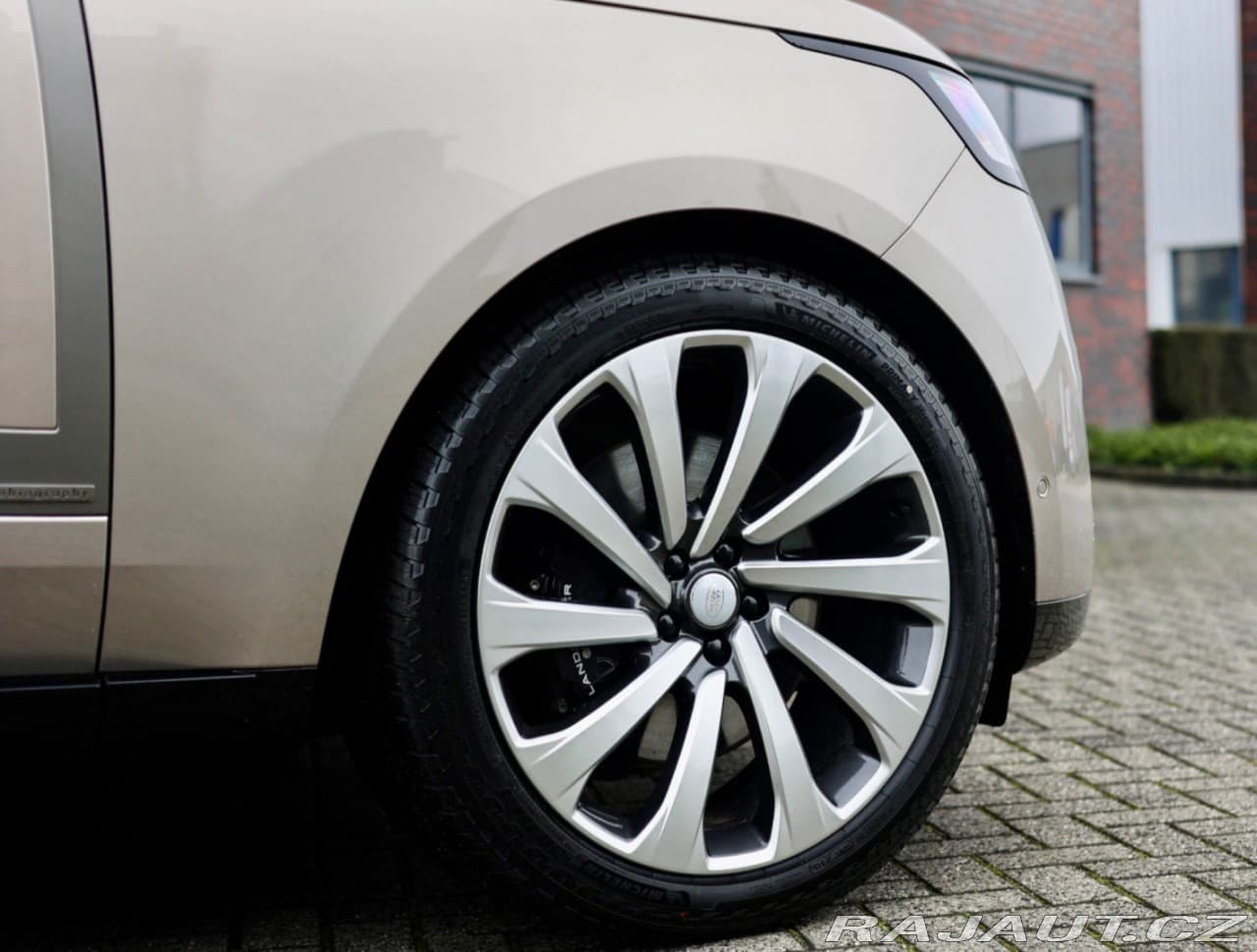 2024 Land Rover Range Rover - 16