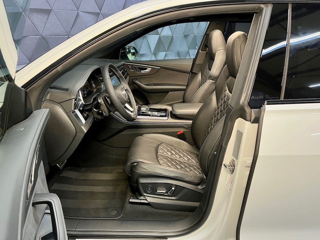 2025 Audi Q8 - 10