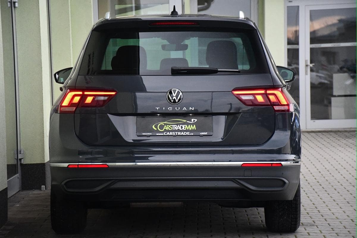 2022 Volkswagen Tiguan - 10