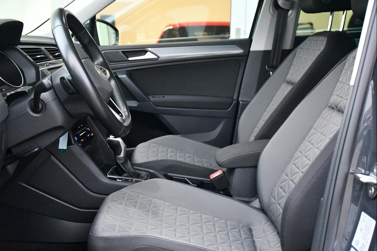 2022 Volkswagen Tiguan - 13