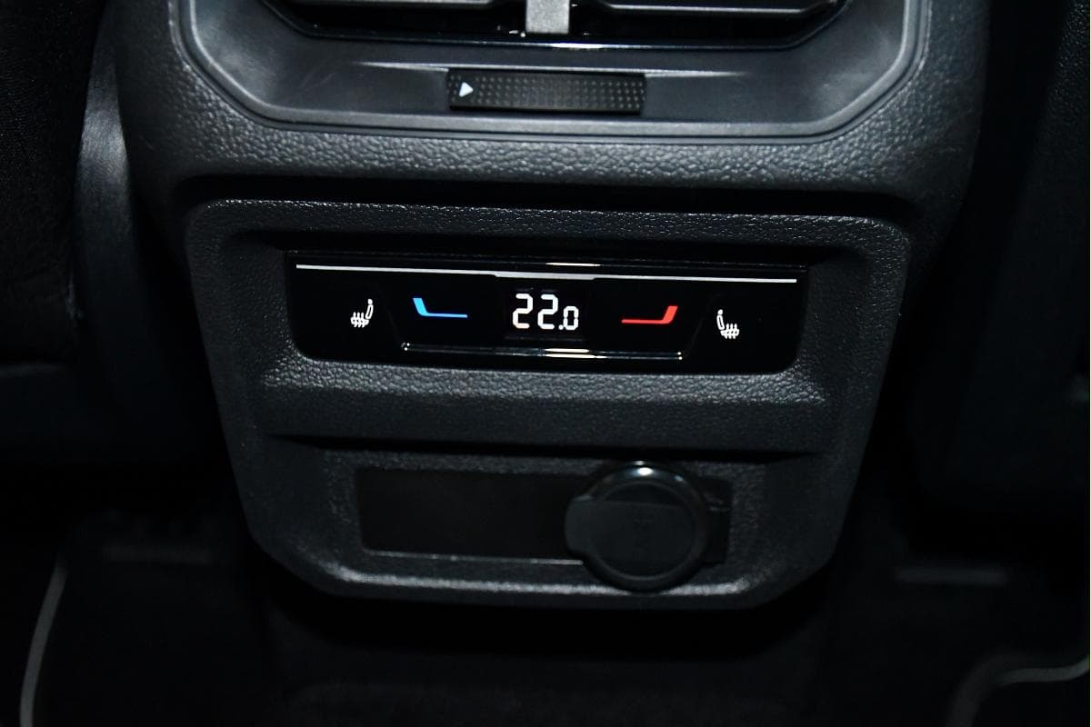 2022 Volkswagen Tiguan - 19