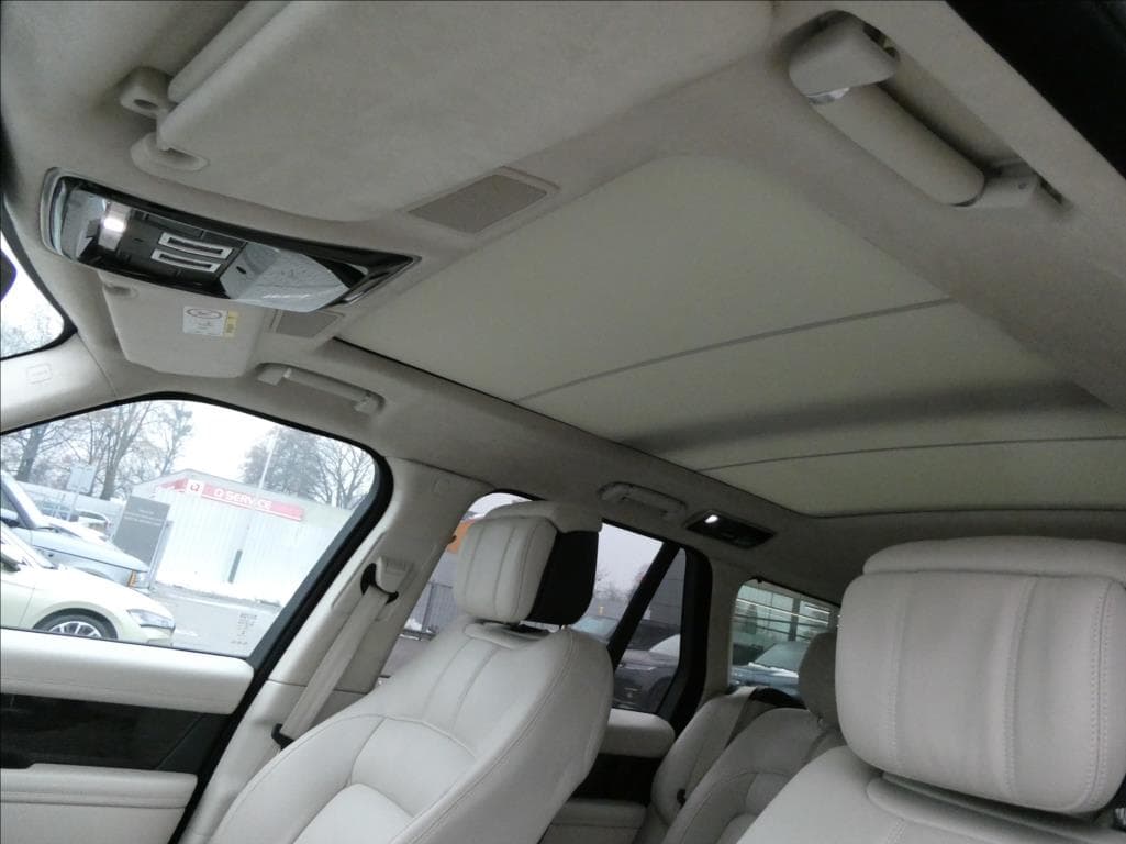 2019 Land Rover Range Rover - 16