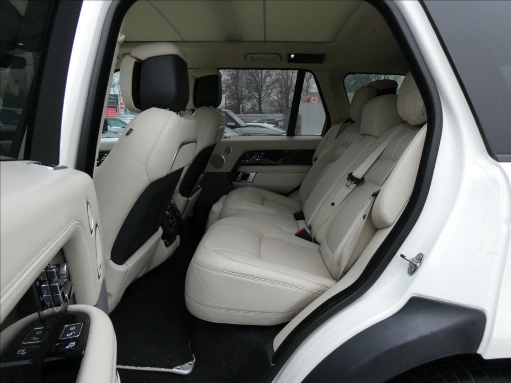 2019 Land Rover Range Rover - 17