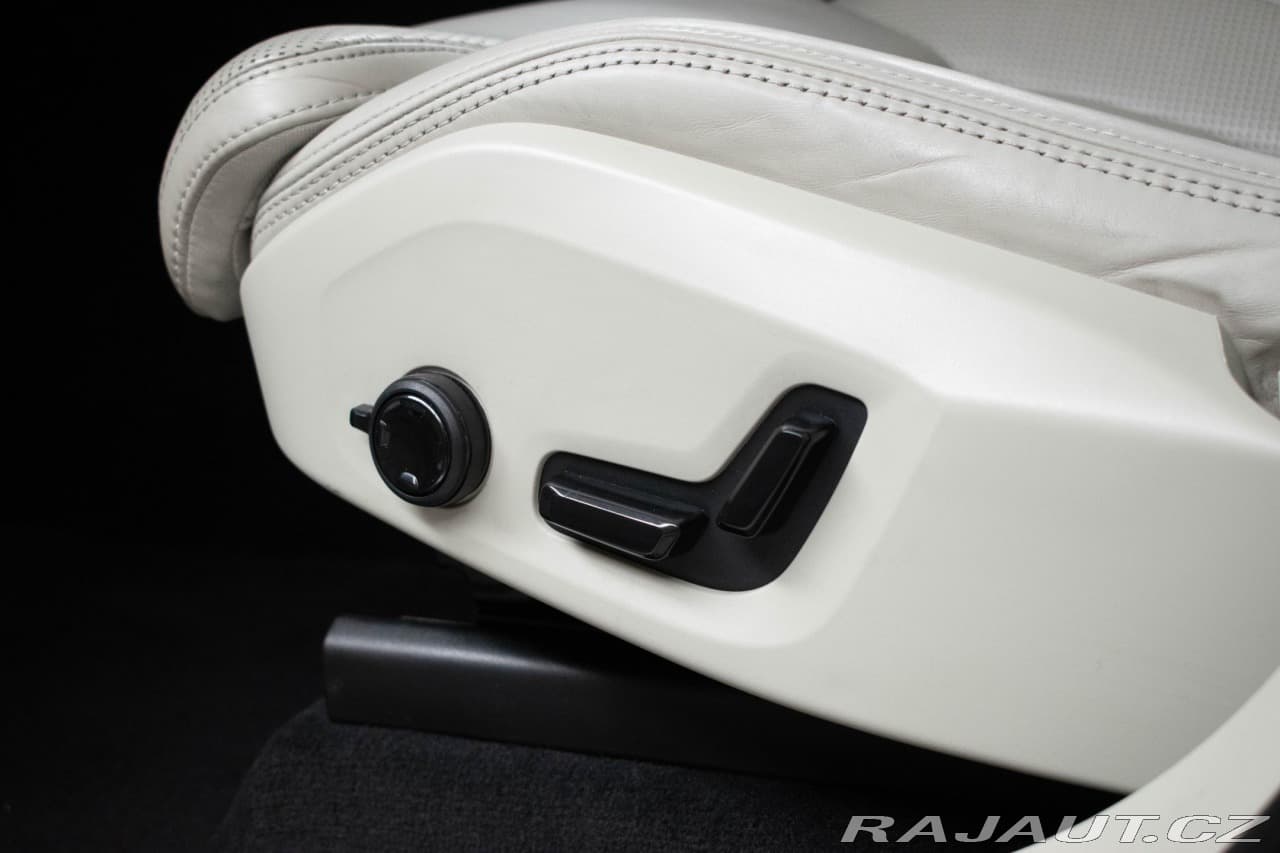 2019 Volvo Xc60 - 17