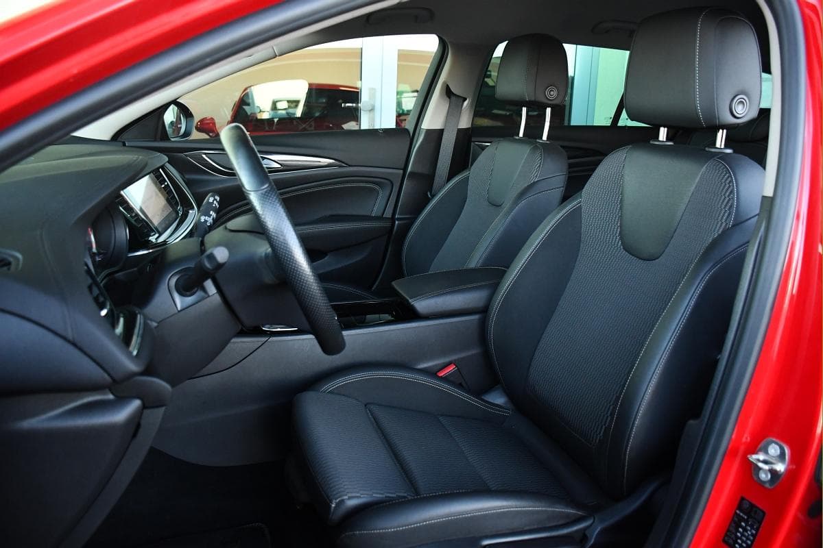 2018 Opel Insignia - 15