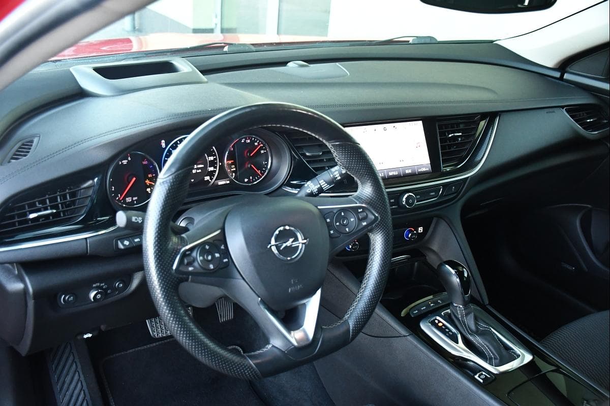 2018 Opel Insignia - 16