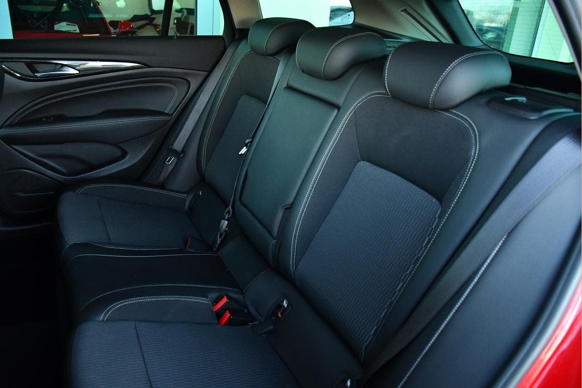 2018 Opel Insignia - 20