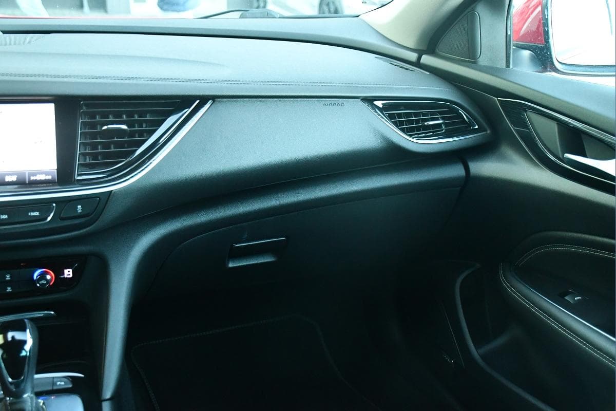 2018 Opel Insignia - 9