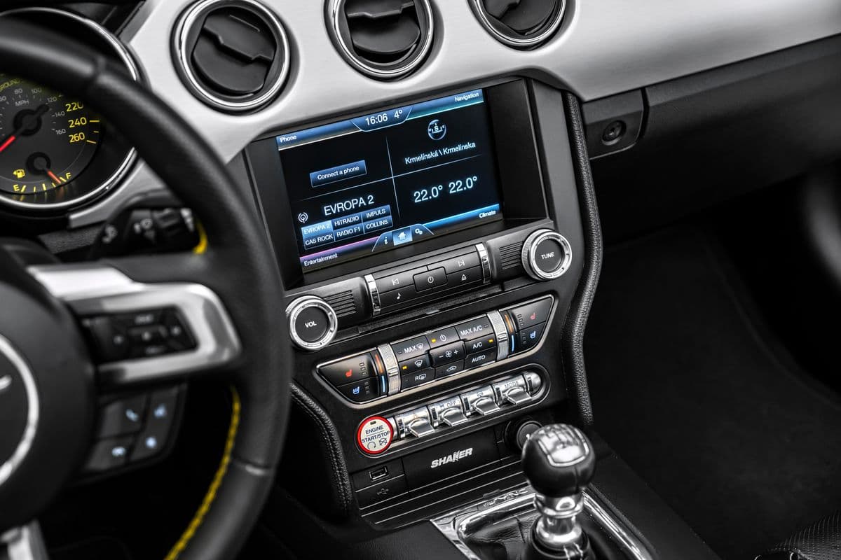 2016 Ford Mustang - 18