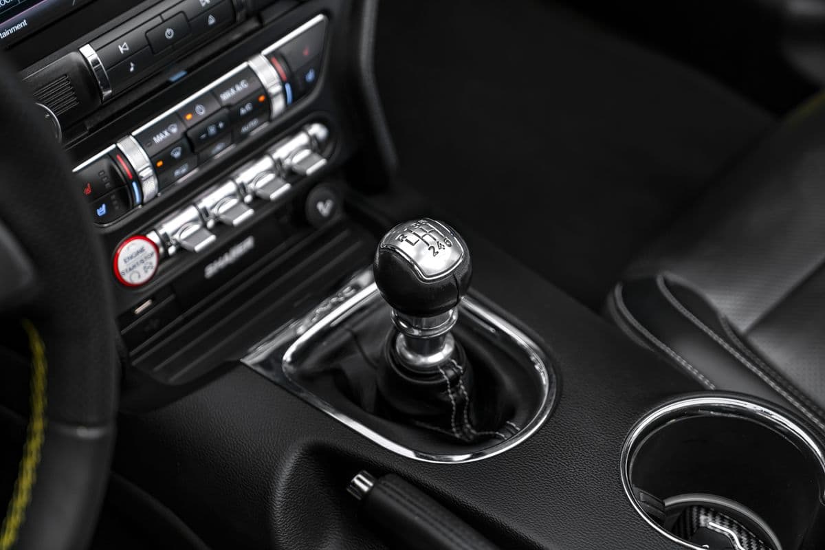 2016 Ford Mustang - 19