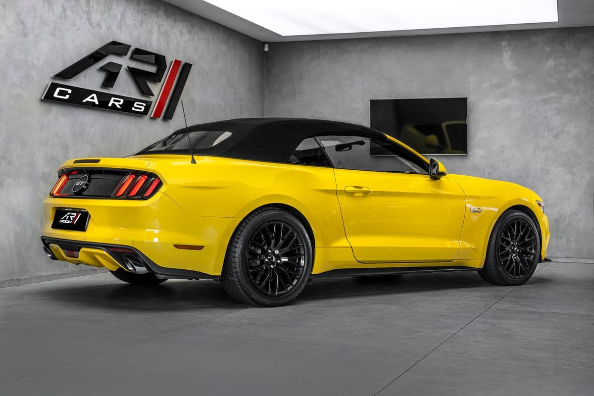 2016 Ford Mustang - 7