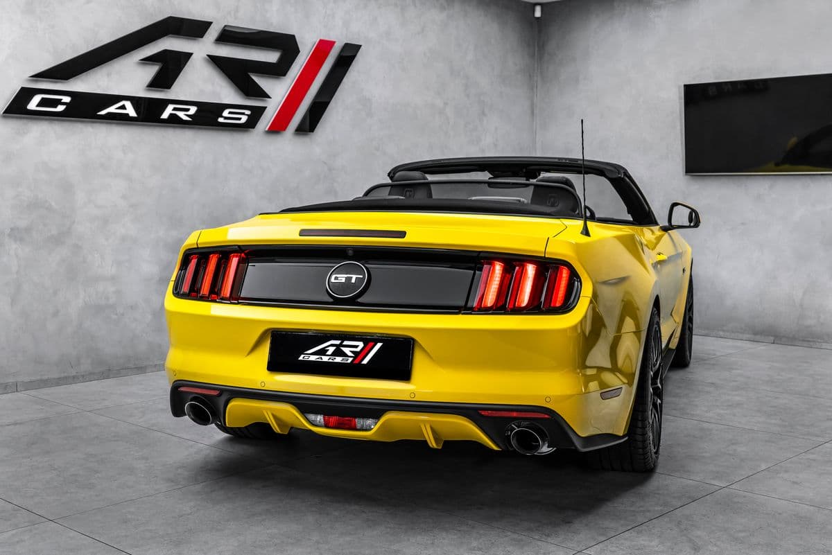 2016 Ford Mustang - 8