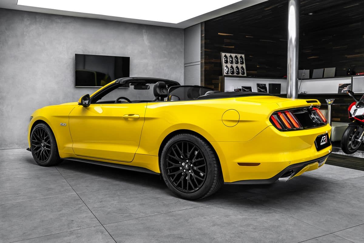 2016 Ford Mustang - 9