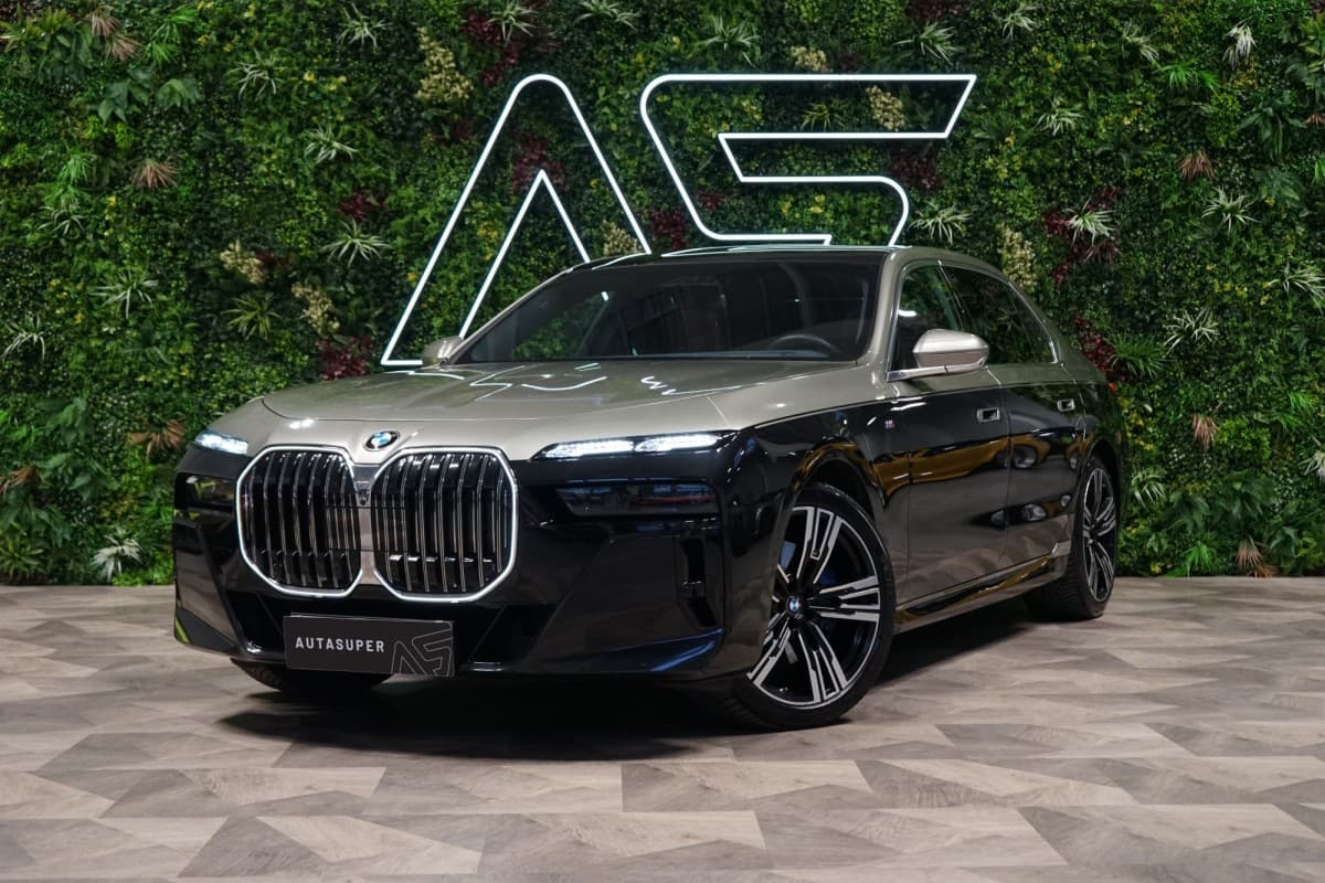 BMW 7 40d*xDRIVE*360*TAŽ*THEATR