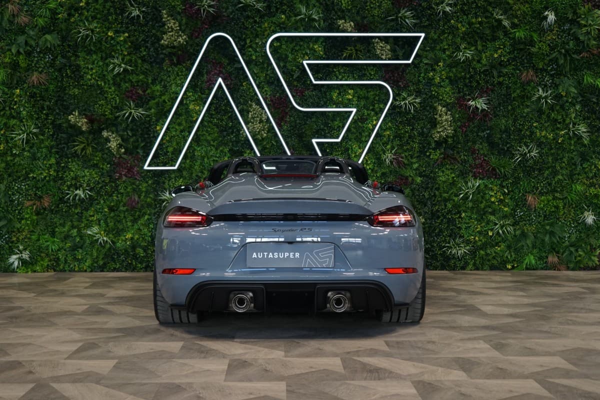 2024 Porsche 718 - 6