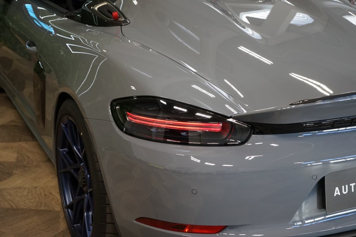 2024 Porsche 718 - 8