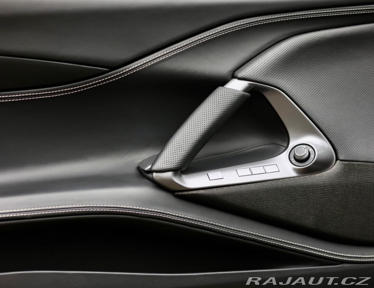 2020 Ferrari 812 - 7