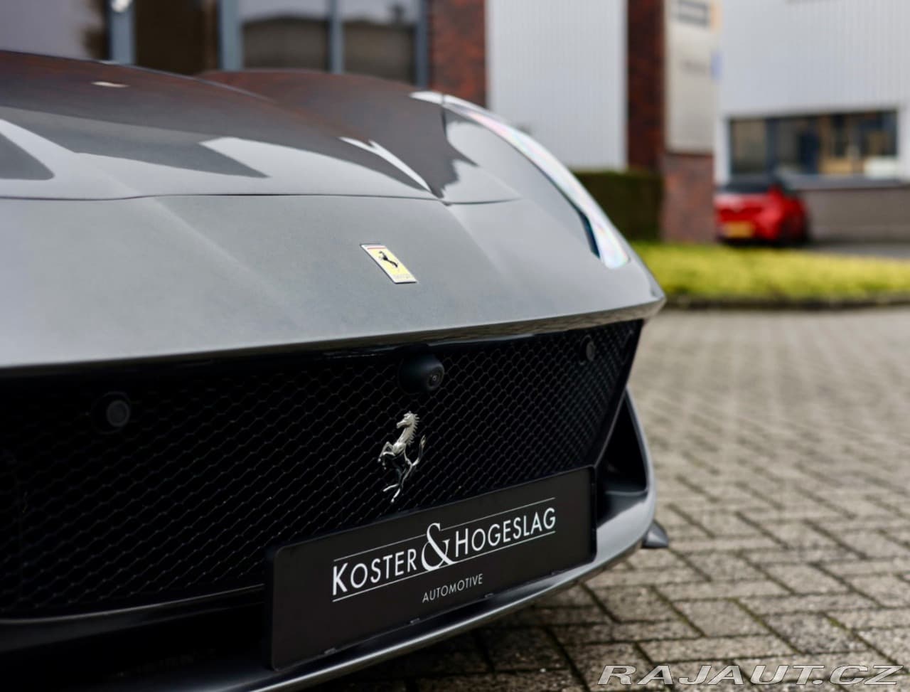 2020 Ferrari 812 - 8