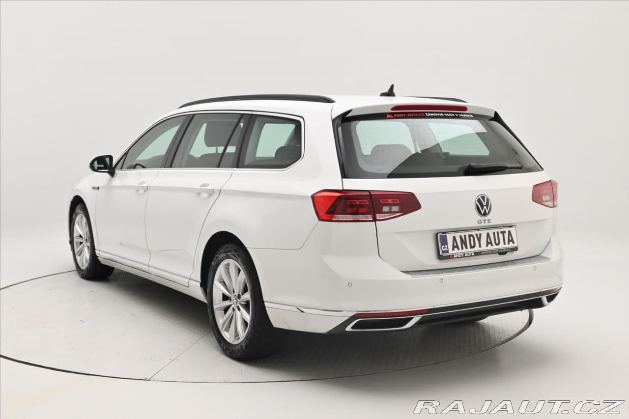 2021 Volkswagen Passat - 7