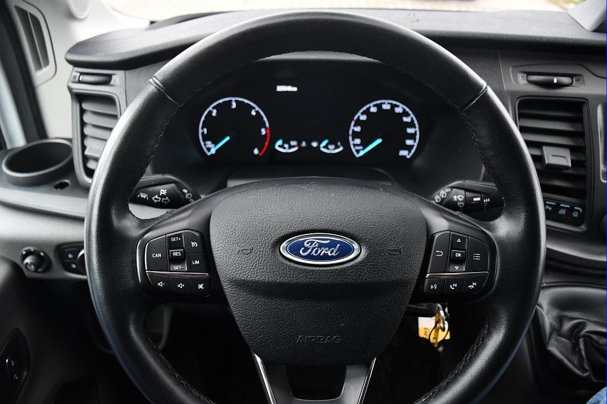 2022 Ford Transit - 18