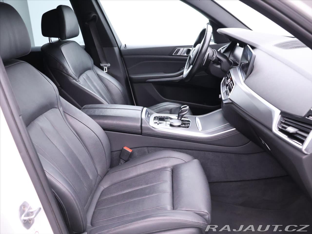 2019 BMW X5 - 15