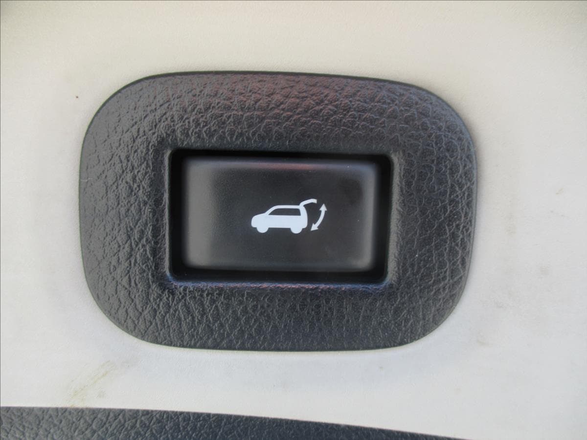 2015 Nissan X-TRAIL - 11
