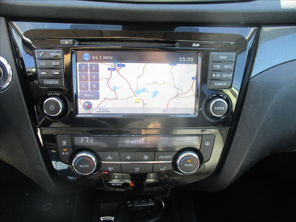 2015 Nissan X-TRAIL - 17