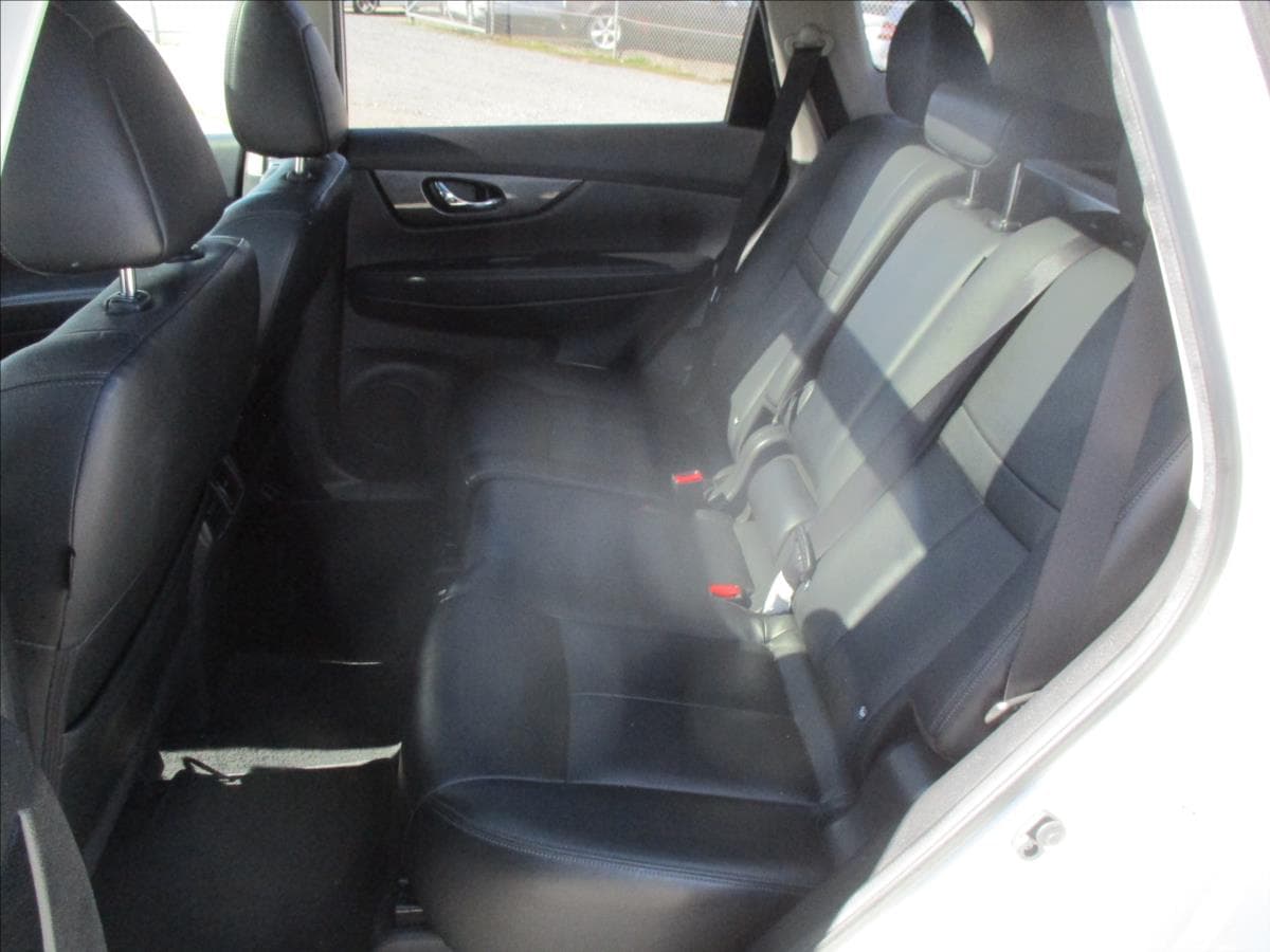 2015 Nissan X-TRAIL - 8