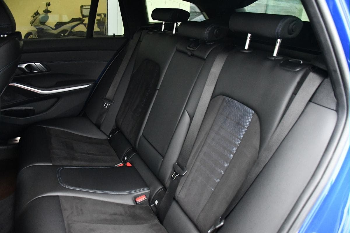 2022 BMW 3-Series - 18