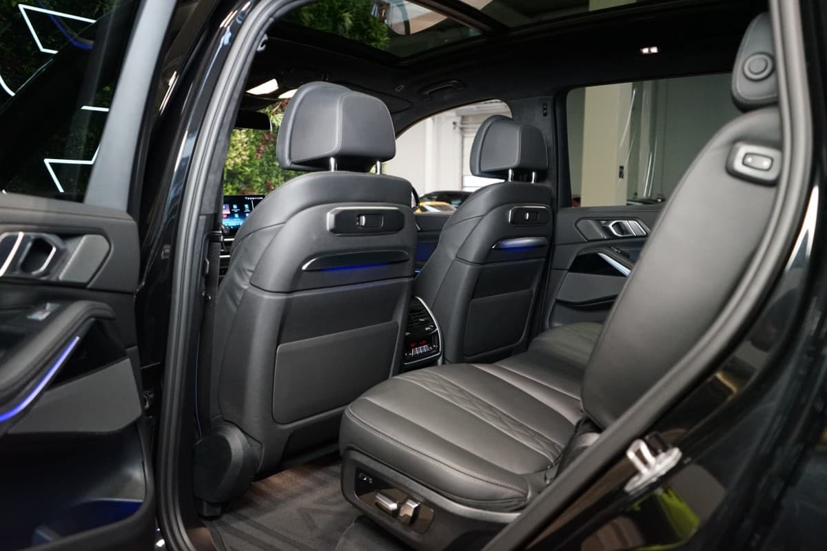2023 BMW X7 - 19