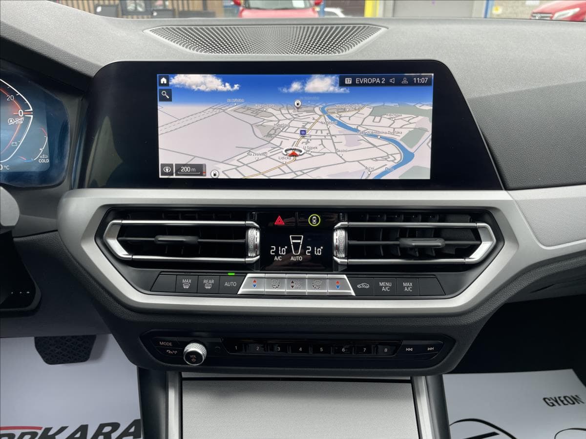 2021 BMW 3-Series - 12