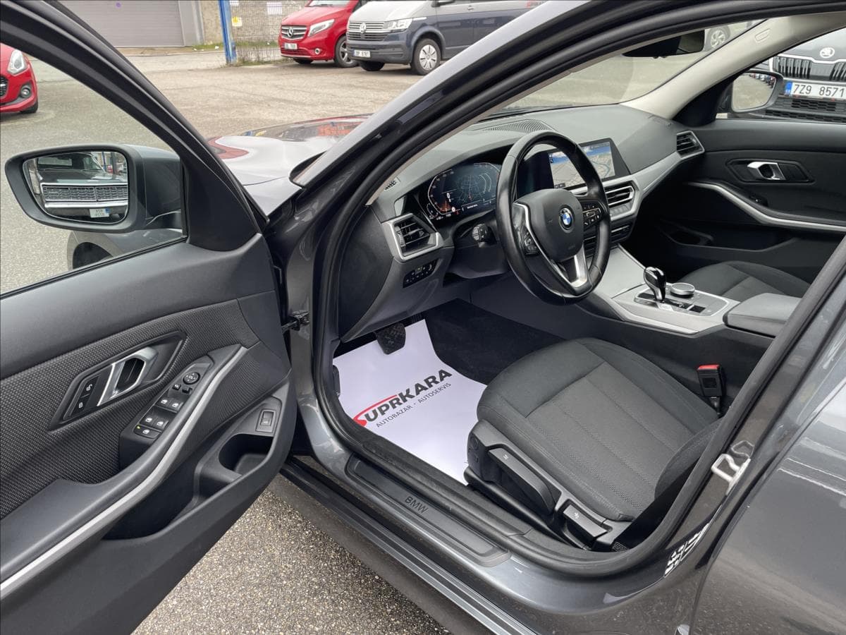 2021 BMW 3-Series - 9