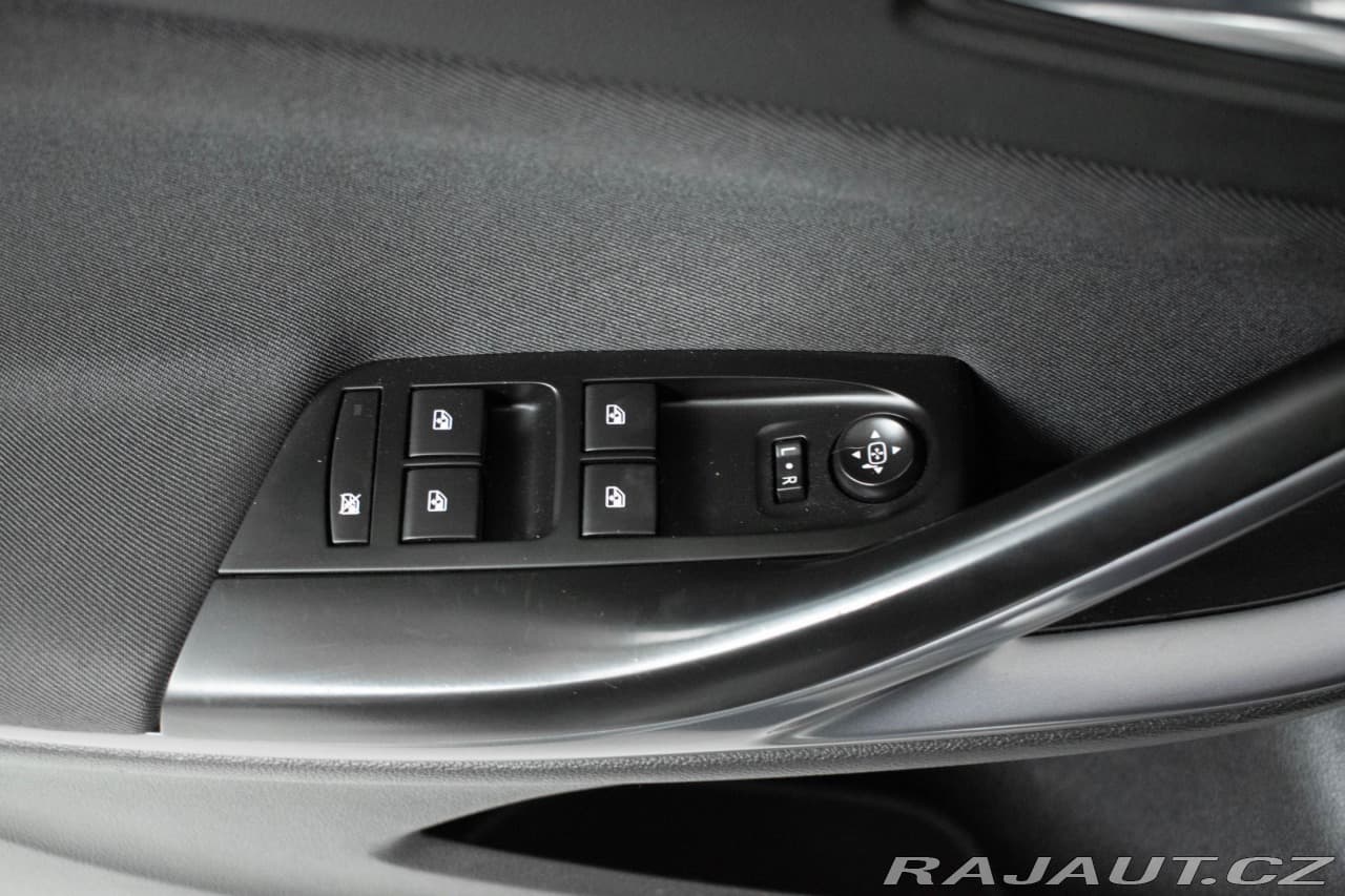 2016 Opel Astra - 16