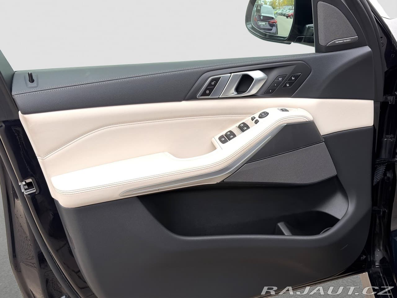 2020 BMW X5 - 15