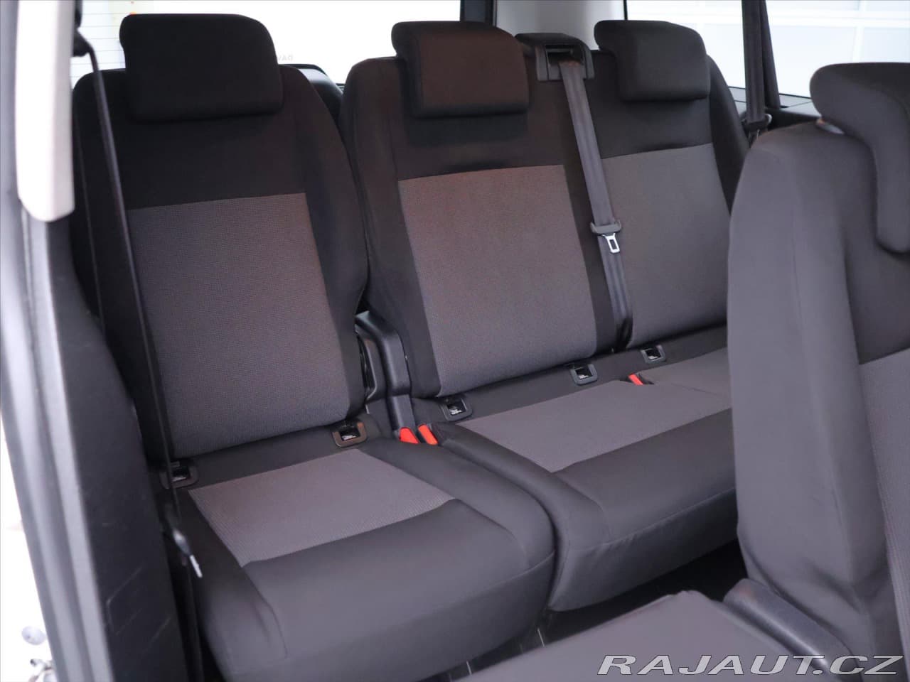 2019 Toyota Proace - 12