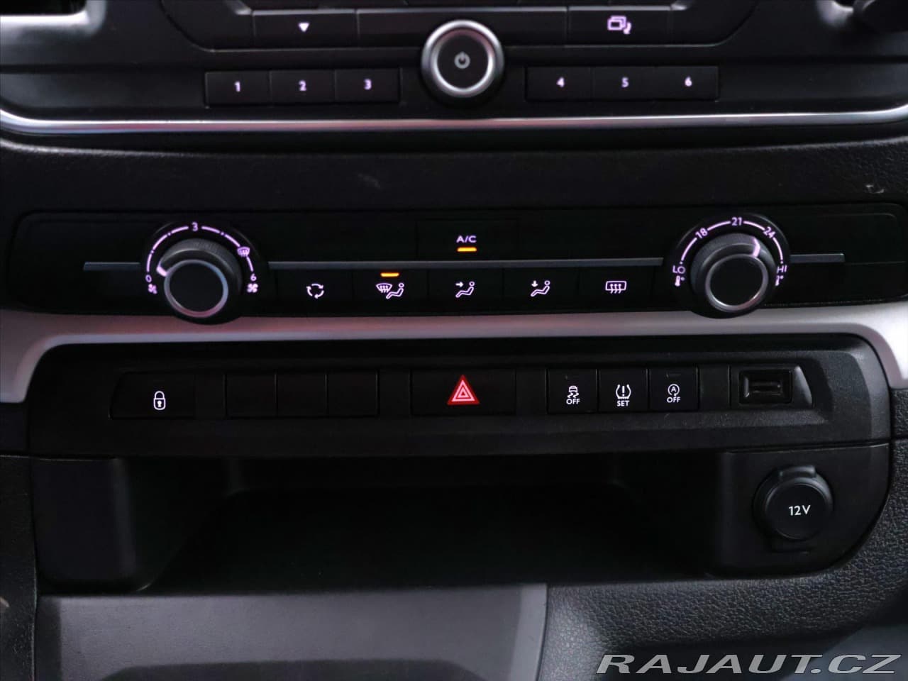 2019 Toyota Proace - 19